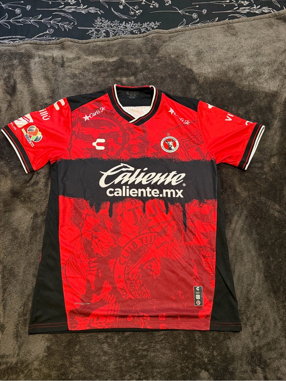 Club Tijuana Xolos Red & Black jersey